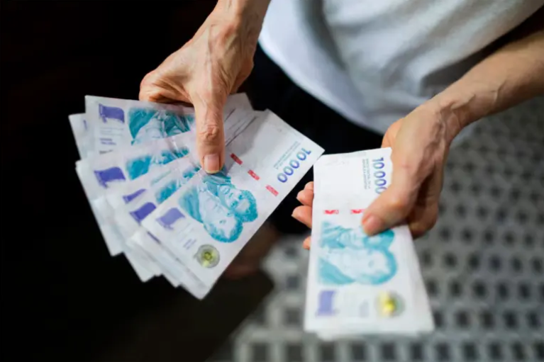 Tasas de plazo fijo: qué bancos pagan más y cuánto rinde invertir $1 millón