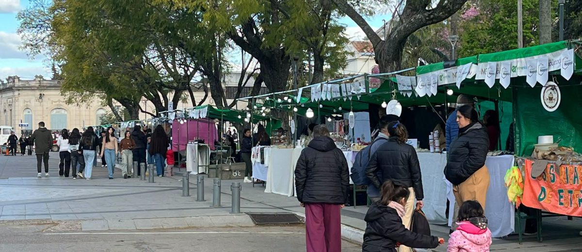 Feria en la Plaza Libertad