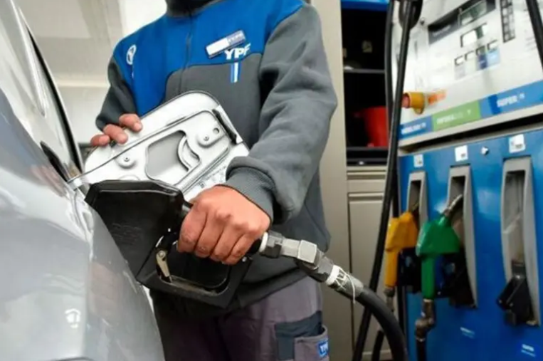 YPF aumenta 1% sus combustibles en todo el país desde la medianoche