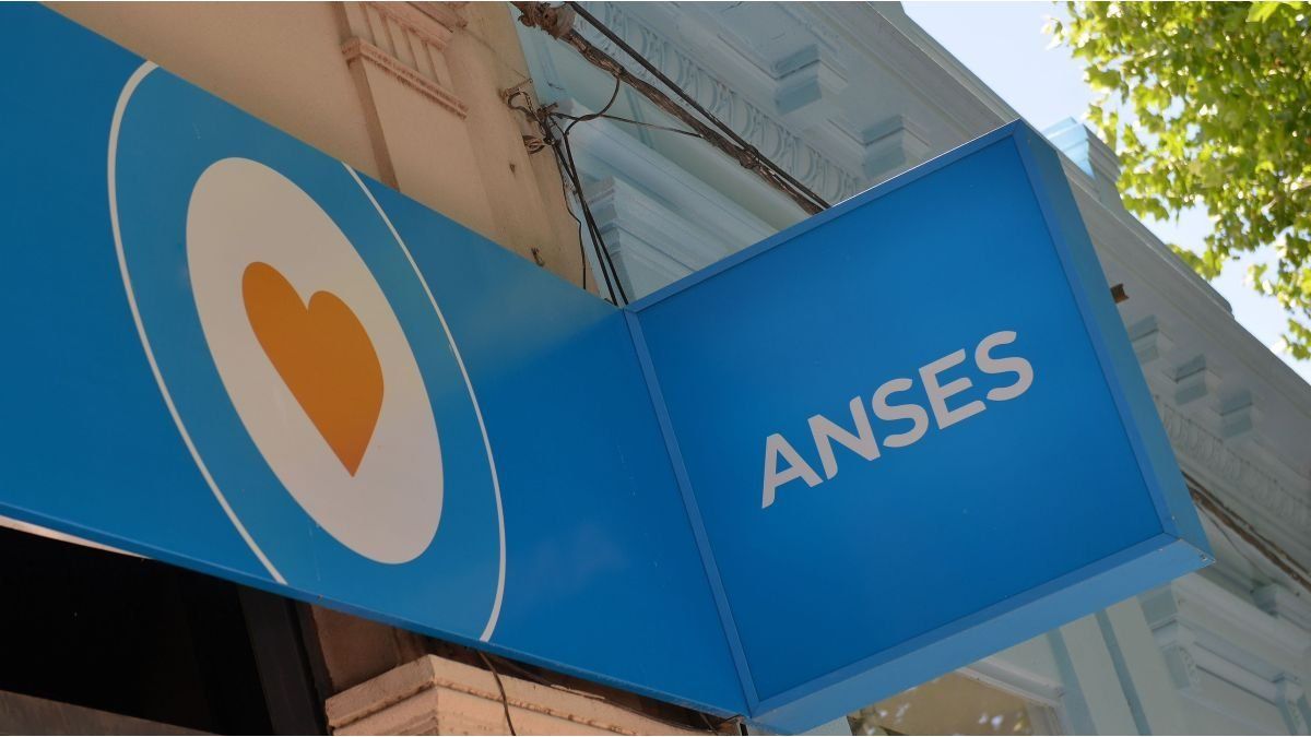 Oficializan suba de asignaciones familiares y AUH: montos y rangos salariales