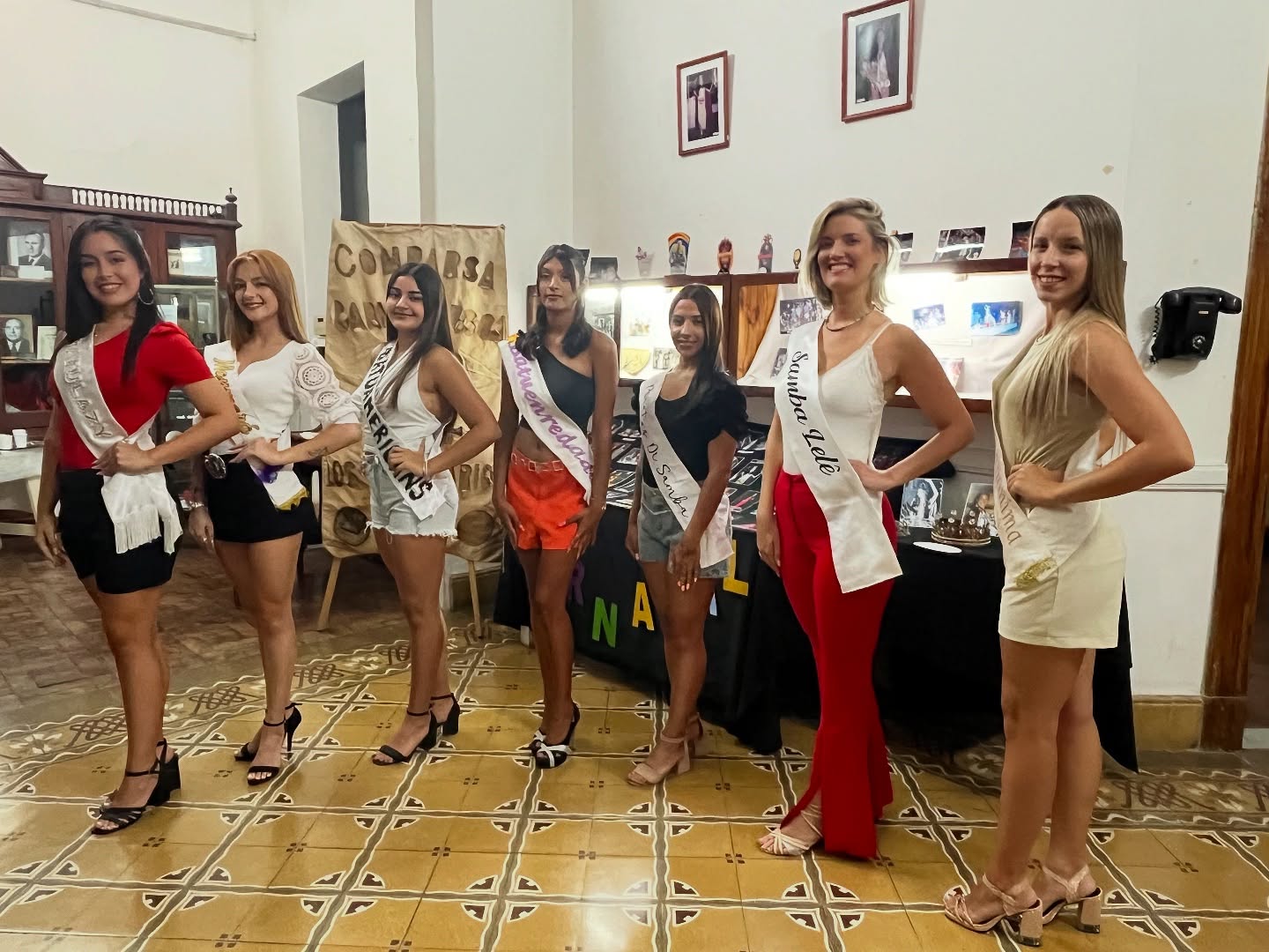 Las Postulantes a Representante del Carnaval 2026 Recibieron una Capacitación en el Museo de la Ciudad