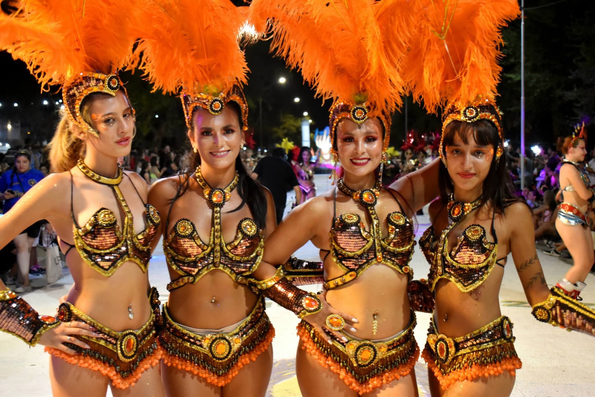 Nogoyá vivió su Tercera Noche de Carnaval