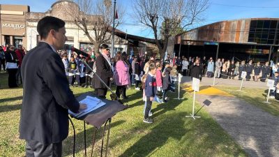 Se Conmemoró el Acto por el Día de la Bandera