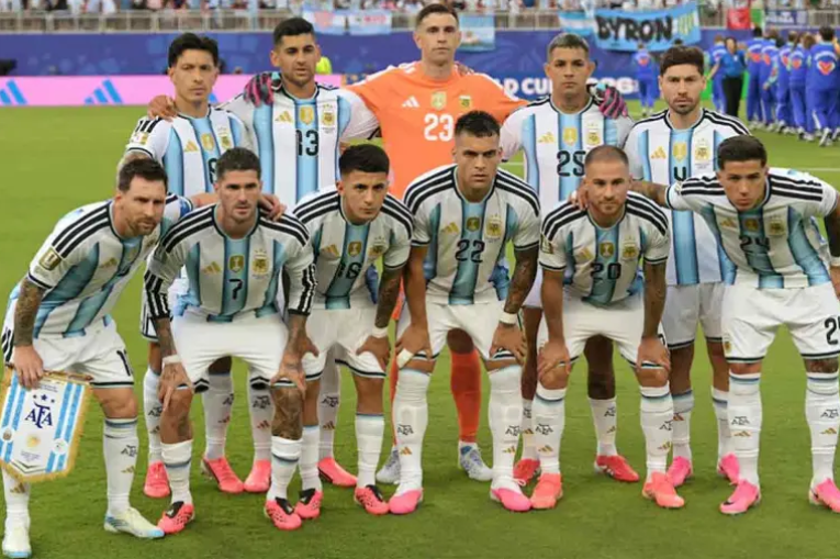 Argentina aseguró el primer puesto en su grupo: sus posibles rivales rumbo a la defensa del título