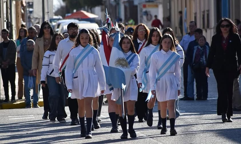 Convocatoria para Participar del Acto del 9 de Julio