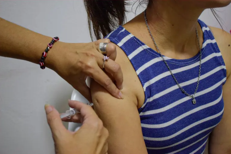 Salud refuerza el llamado a vacunarse ante el aumento de casos de gripe