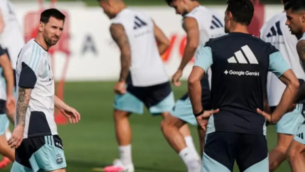Messi entrenó en Kansas City tras los rumores sobre la salud de su padre