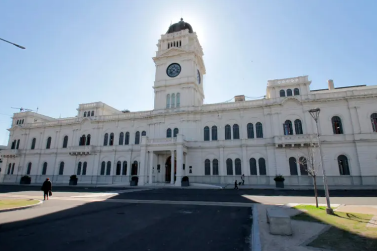 El Gobierno entrerriano adelantó el feriado por el Día del Trabajador Estatal