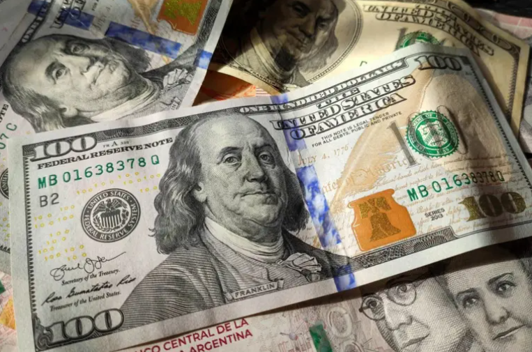 El dólar oficial cerró a $1.495 para la venta este miércoles