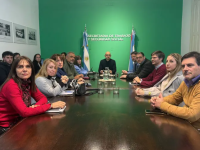 El Gobierno presentó una propuesta a los estatales y la paritaria pasó a cuarto intermedio