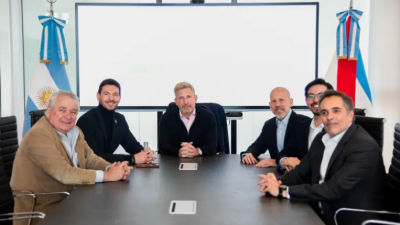 Frigerio firmó un convenio para llevar la inteligencia artificial al Estado y las pymes