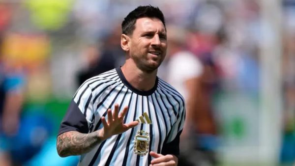 Messi llegará a Rosario este martes para descansar junto a su familia