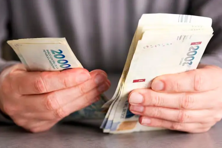 El 76,5% de los trabajadores entrerrianos destinó el aguinaldo a pagar deudas o cubrir gastos corrientes