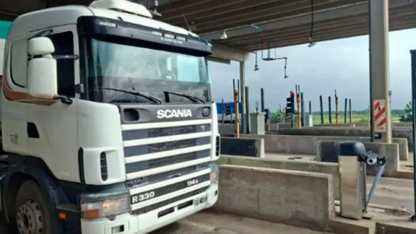 El aumento del peaje Rosario-Victoria preocupa a transportistas y ya anticipan subas en las tarifas