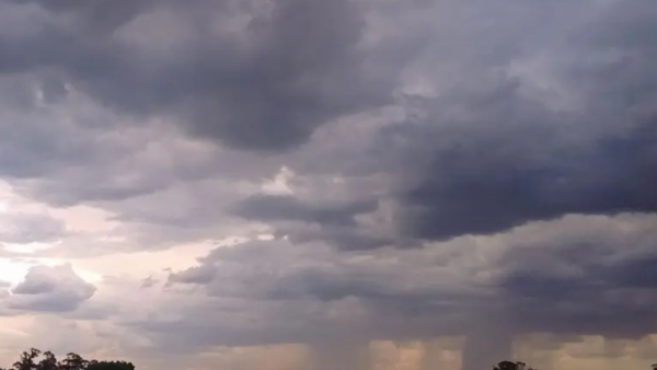 Rige un alerta para cinco departamentos entrerrianos por tormentas fuertes y granizo