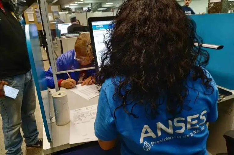 Anses: comienza este lunes el pago de las prestaciones sociales de agosto