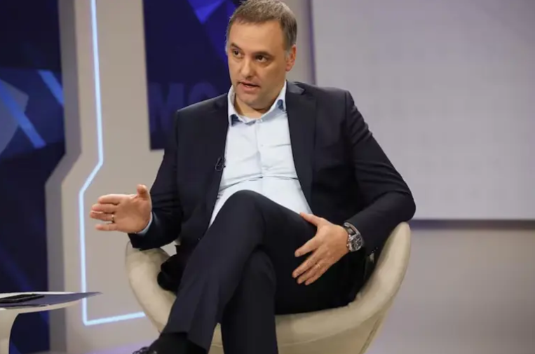 La Justicia le dio 15 días más a Manuel Adorni para justificar su patrimonio