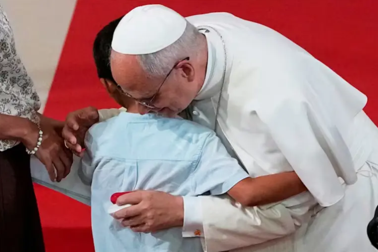 La delegación oficial del Vaticano ya trabaja con el Gobierno argentino para organizar la llegada del Papa León