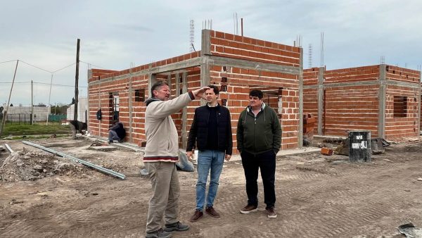 Construcción de 19 Viviendas en Barrio Chañar