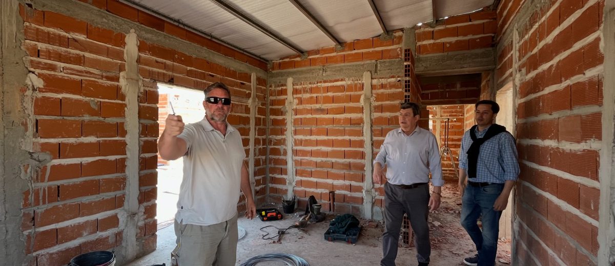 El Presidente del IAPV visitó las 19 viviendas