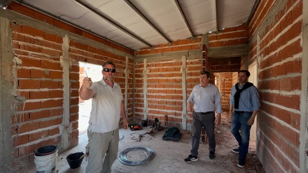 El Presidente del IAPV visitó las 19 viviendas