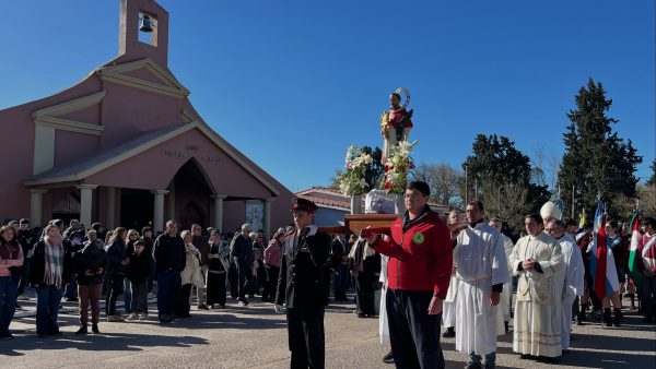 Schneider participó de la Fiesta Patronal a San Ramón