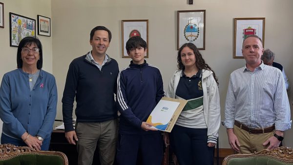 Schneider acompañó la Entrega de Becas del Instituto Becario a Escuelas de Nogoyá