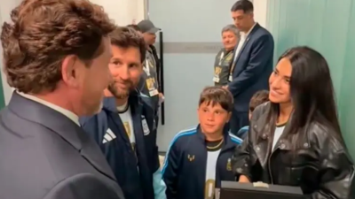 Los lujosos regalos de Conmebol que recibió Messi tras su despedida de la SelecciónLos lujosos regalos de Conmebol que recibió Messi tras su despedida de la Selección
