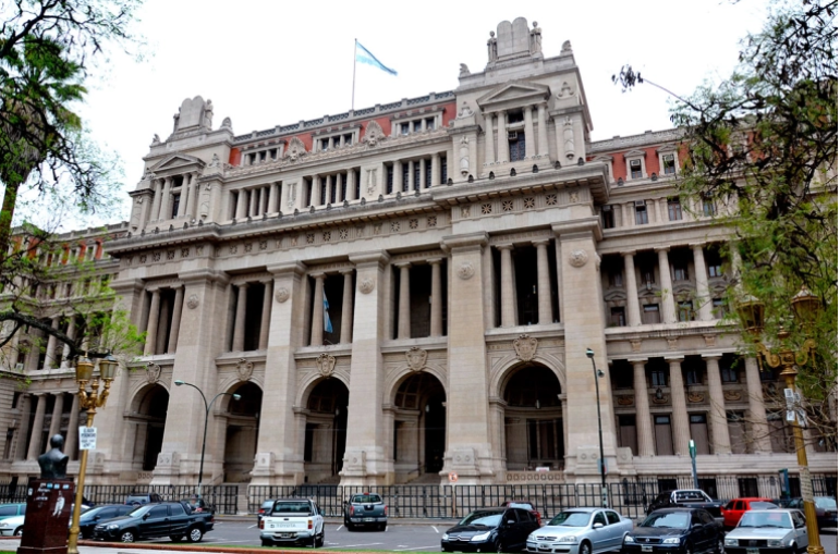Ley de Tierras: La Corte Suprema se reúne este viernes